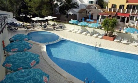 Alta Galdana Apartments